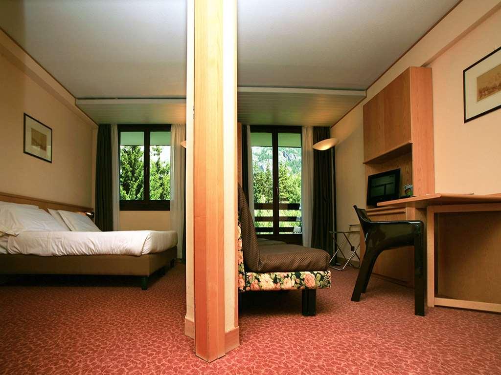 Hotel Les Jumeaux Courmayeur Pokoj fotografie