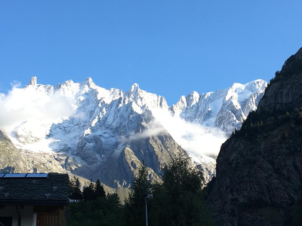 Hotel Les Jumeaux Courmayeur Exteriér fotografie
