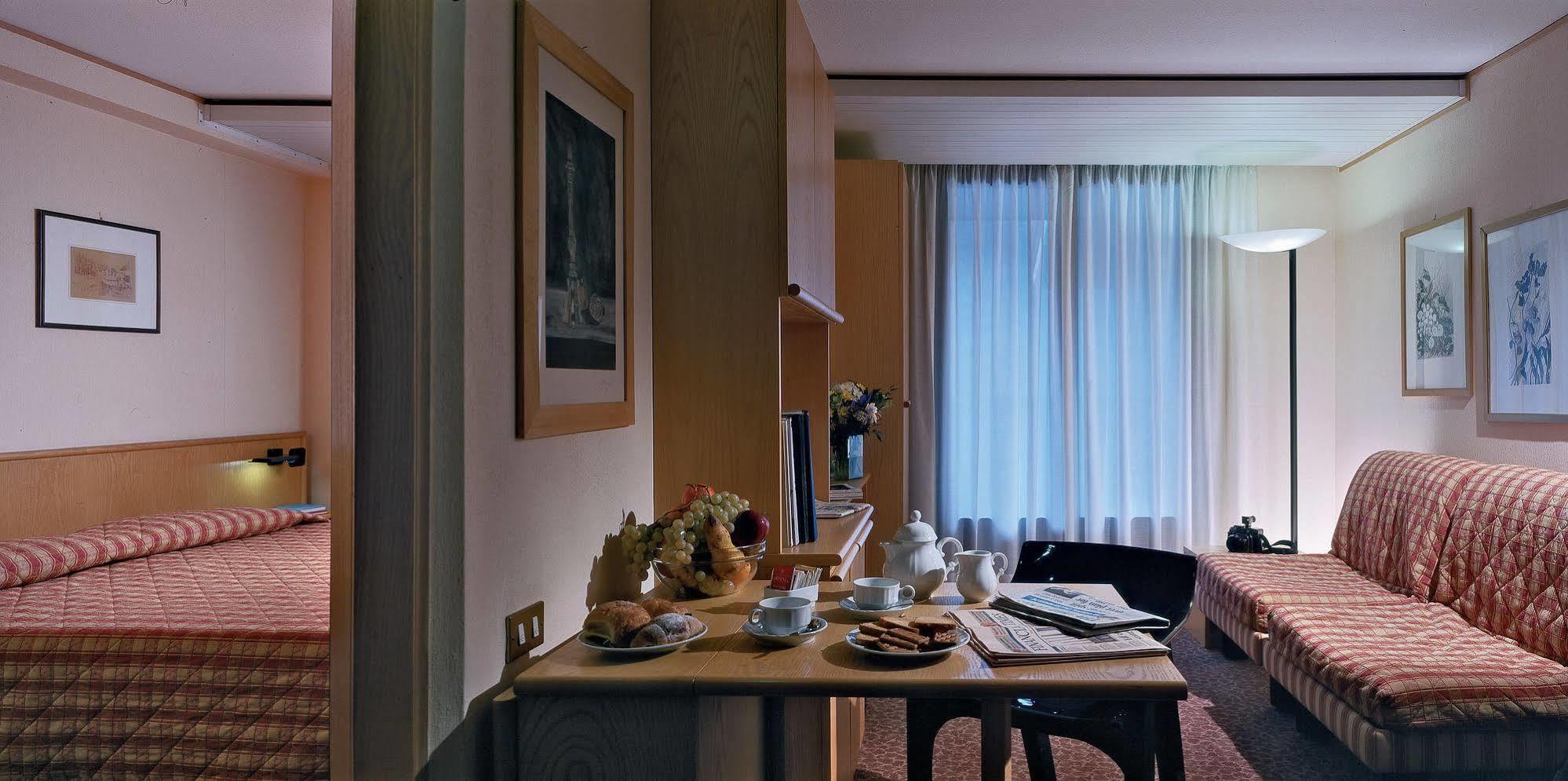 Hotel Les Jumeaux Courmayeur Pokoj fotografie